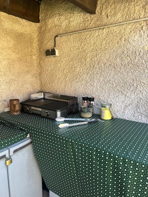 נים Maison Familiale Idealement Situee Avec Tout Le Confort מראה חיצוני תמונה